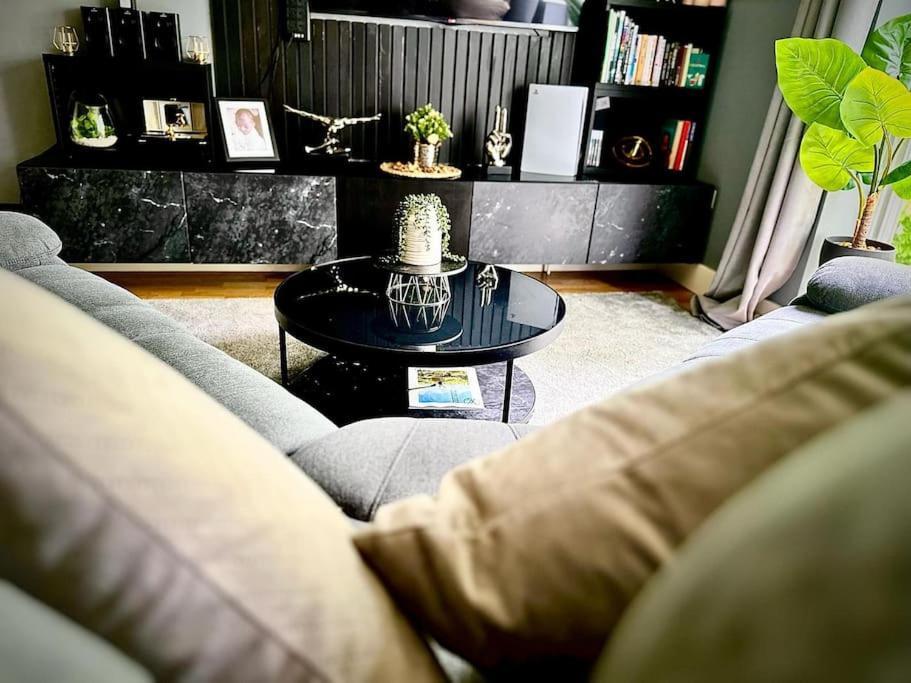 Stunning Luxury Croydon Apartment Gatwick Airport Close Purley Esterno foto